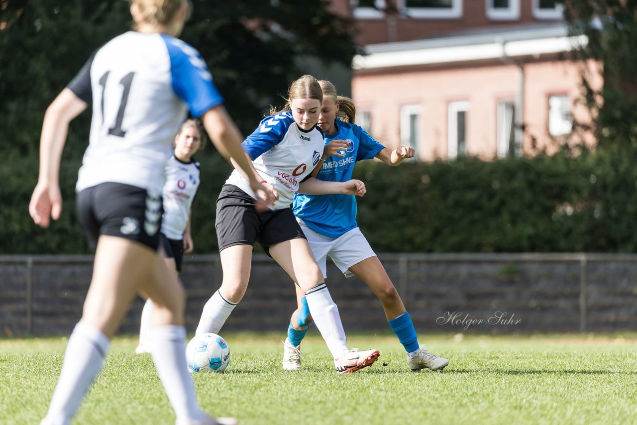 Bild 257 - wBJ VfL Pinneberg - Germania Schnelsen : Ergebnis: 15:1